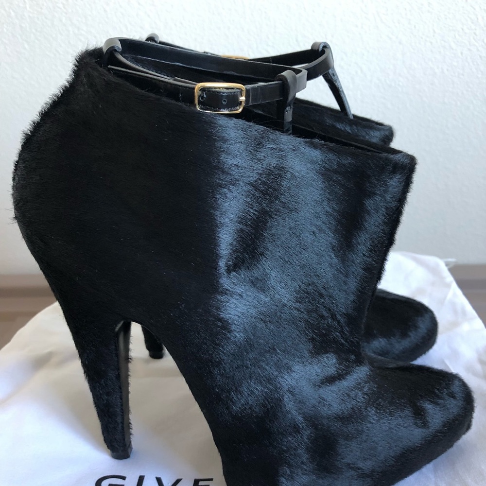Givenchy Calf Hair Ankle Boots 39.5 - Picture 6 of 8